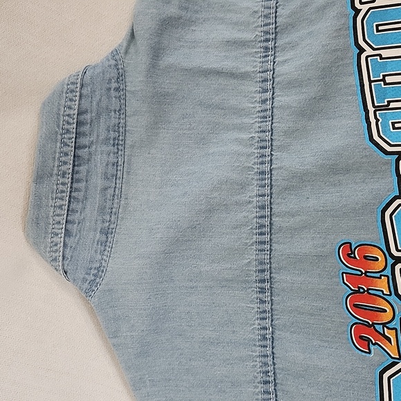 NWOT 2016 "Roar to the Shore" Men's Denim Vest - Picture 15 of 16